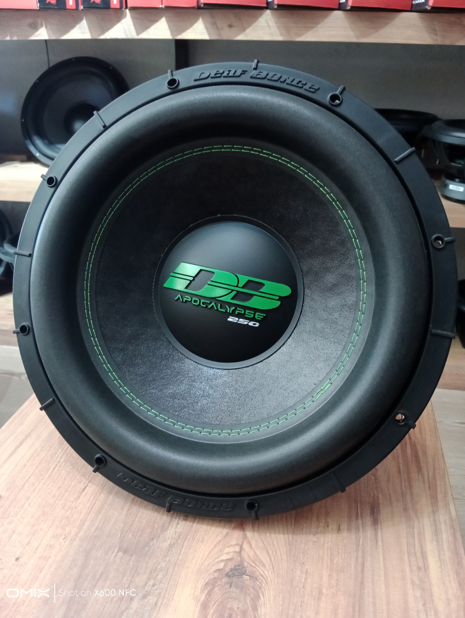 DeafBonce 38 cm 2000 watt 1000 RMS Blaccoil